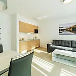 Residence, Sun & Snow